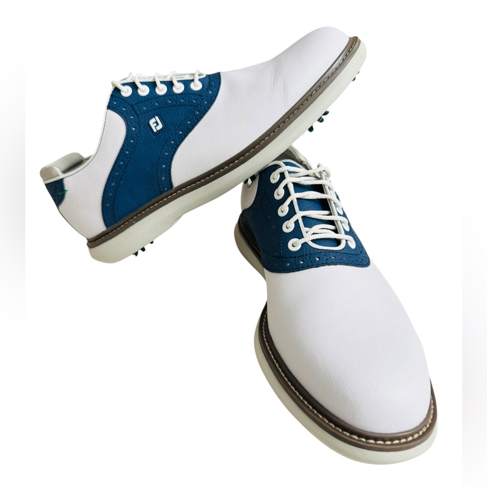 FootJoy FJ Men Golf Shoes White Blue Saddle Spikeless Cleated Size 8.5 M